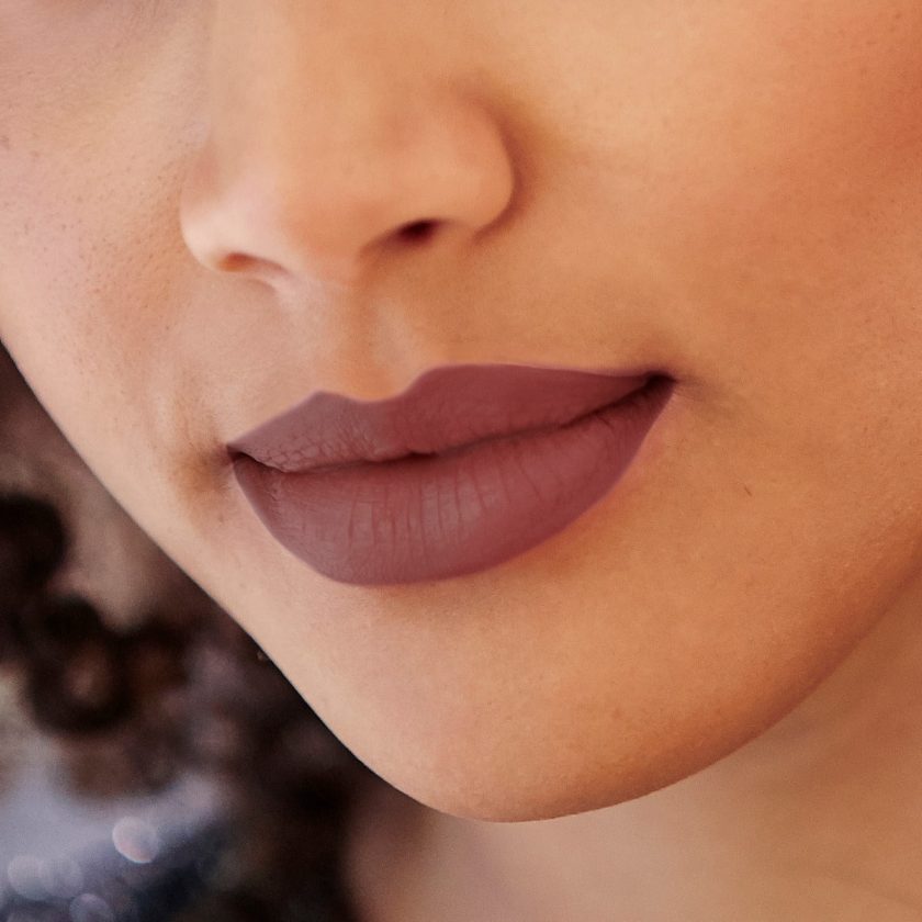 Matte Velvet Lipstick Black Tulip - Image 4